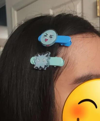 Alien Stage Hair Clips, 2025